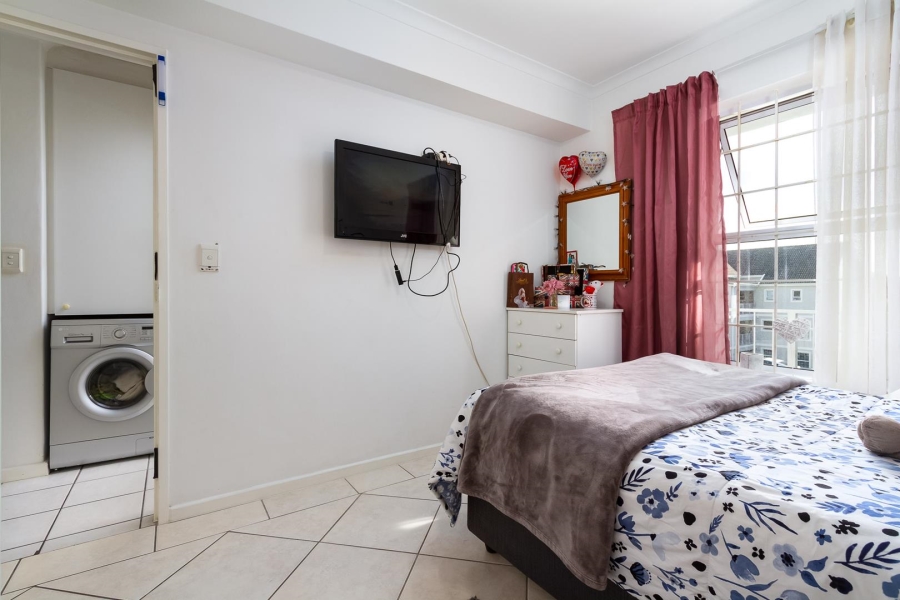 2 Bedroom Property for Sale in Oranjezicht Western Cape